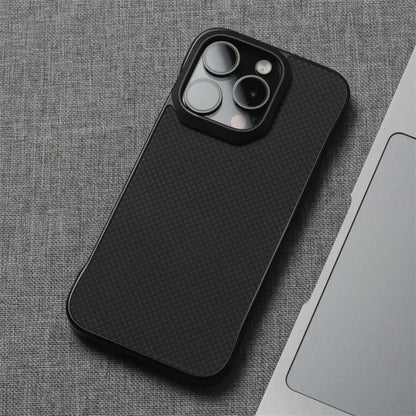Carbonix Case